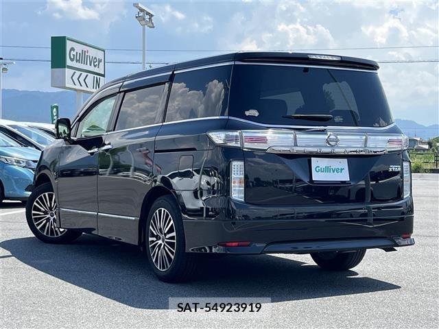 Nissan ELGRAND 2025 8689695-4