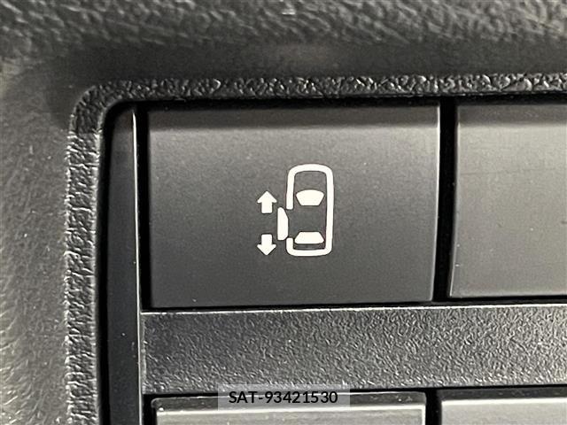 Nissan ROOX 2022 8902823-4