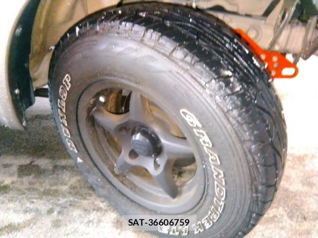 Suzuki JIMNY SIERRA 2013 8916132-9