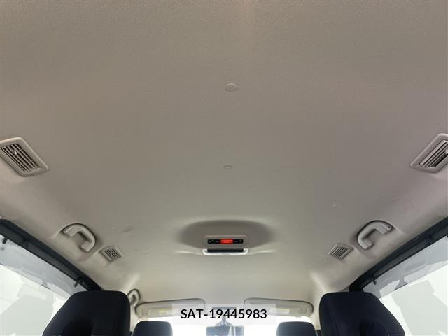 Nissan SERENA 2018 8926113-11