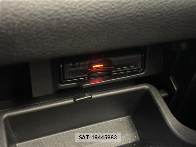Nissan SERENA 2018 8926113-18