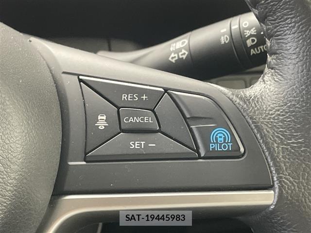 Nissan SERENA 2018 8926113-19
