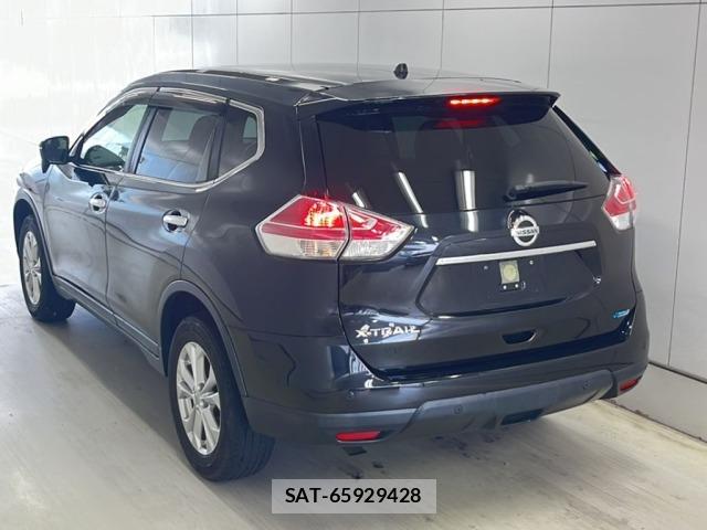 Nissan X-TRAIL 2016 8930110-1