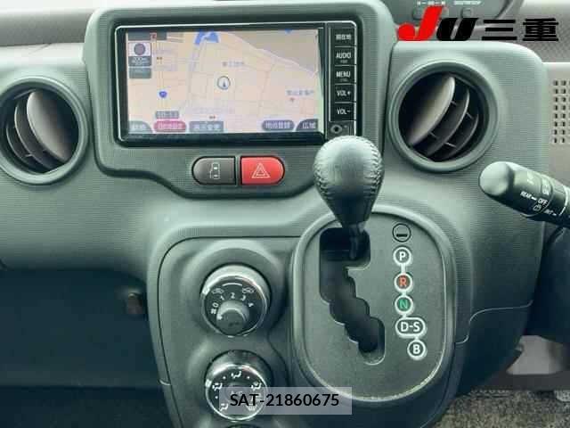 Toyota SPADE 2016 8772734-11