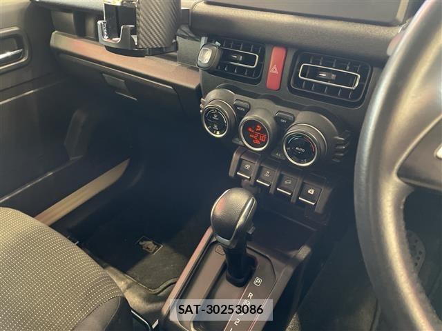 Suzuki JIMNY 2018 8932647-3