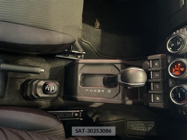 Suzuki JIMNY 2018 8932647-5