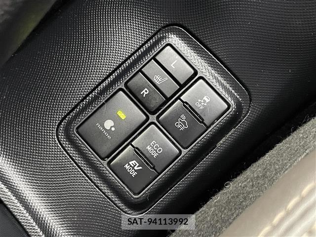 Toyota AQUA 2019 8705590-12
