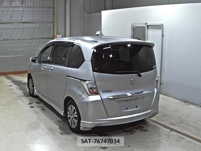 Honda FREED 2013 8716541-1