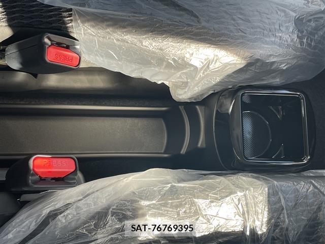 Suzuki HUSTLER 2025 8690100-22