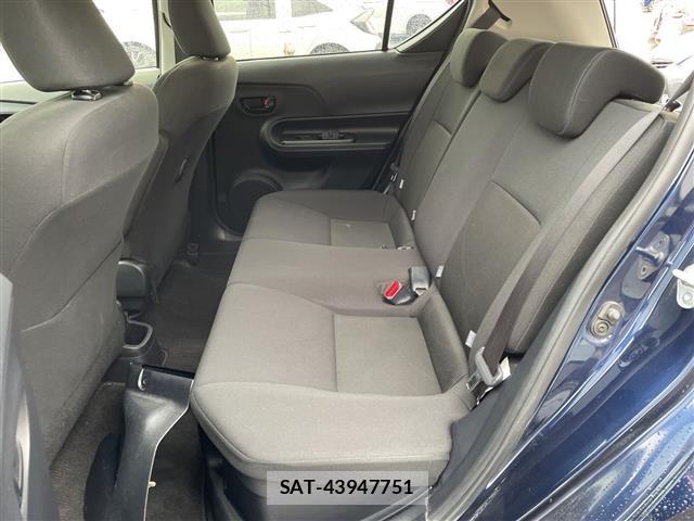 Toyota AQUA 2018 8705591-11