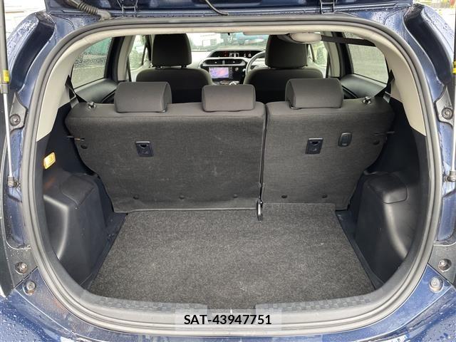 Toyota AQUA 2018 8705591-12