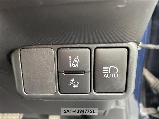 Toyota AQUA 2018 8705591-18