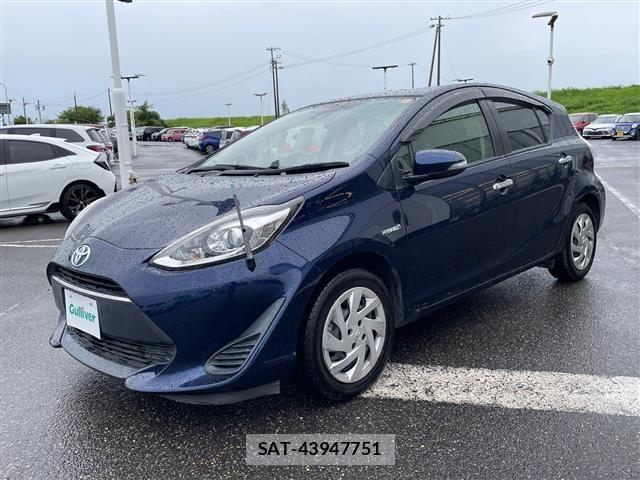 Toyota AQUA 2018 8705591-4