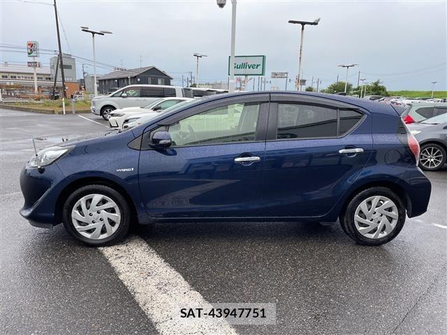 Toyota AQUA 2018 8705591-6