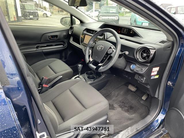 Toyota AQUA 2018 8705591-8