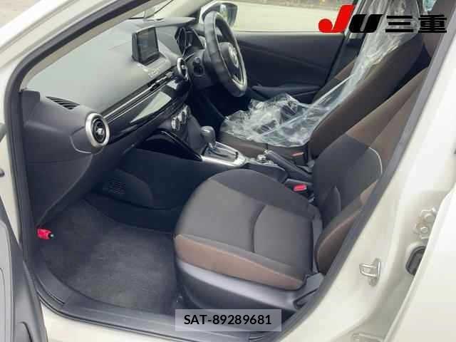 Mazda MAZDA2 2019 8909943-3