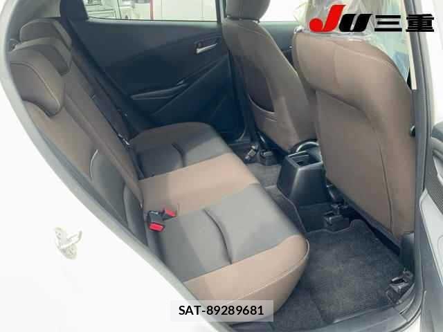 Mazda MAZDA2 2019 8909943-5