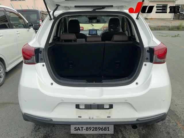 Mazda MAZDA2 2019 8909943-7