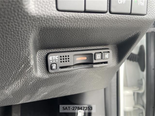 Honda FREED 2022 8684465-1
