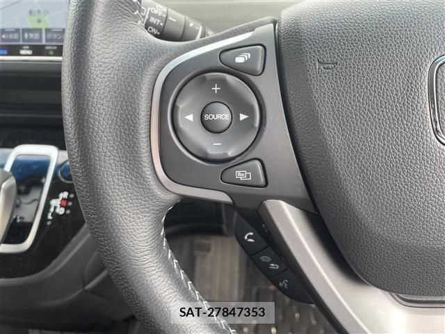 Honda FREED 2022 8684465-11