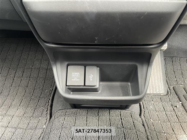 Honda FREED 2022 8684465-12