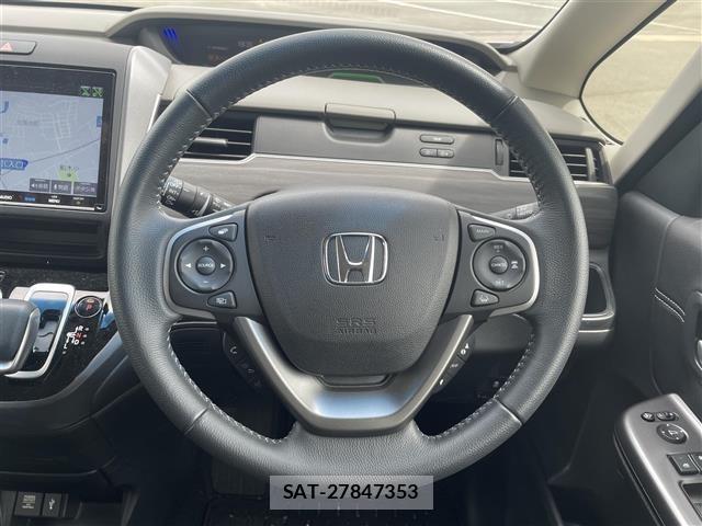 Honda FREED 2022 8684465-19