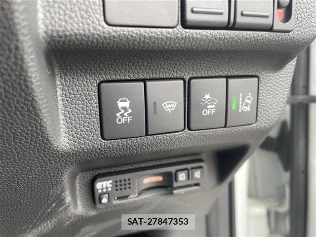 Honda FREED 2022 8684465-21