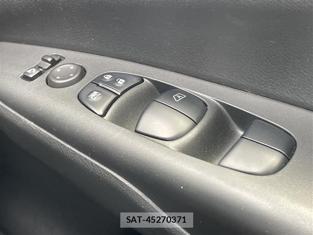 Nissan SERENA 2018 8671608-4