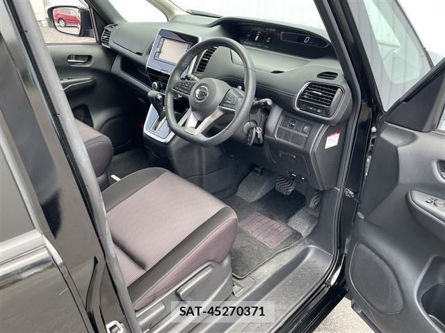 Nissan SERENA 2018 8671608-6