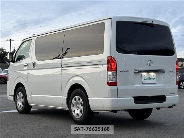 Toyota HIACE VAN 2023 8910511-13