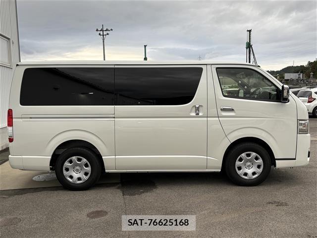 Toyota HIACE VAN 2023 8910511-22
