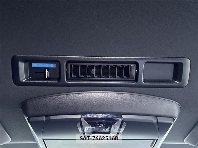 Toyota HIACE VAN 2023 8910511-7