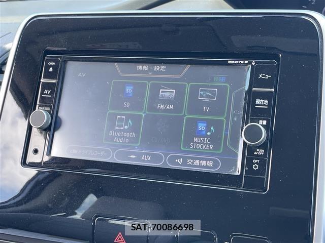 Nissan SERENA 2018 8671612-18