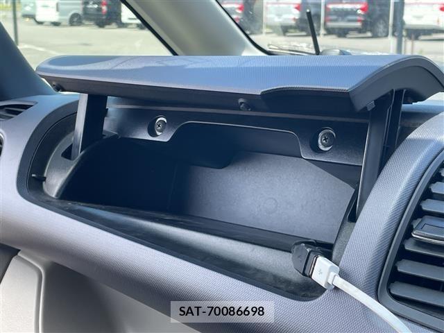 Nissan SERENA 2018 8671612-22
