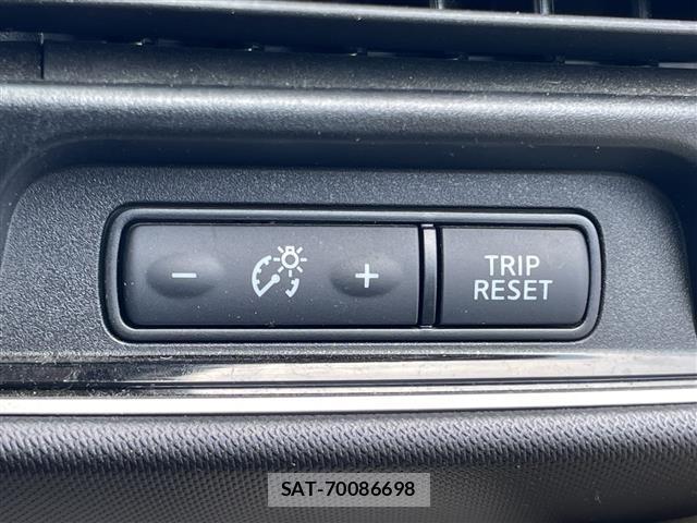 Nissan SERENA 2018 8671612-3