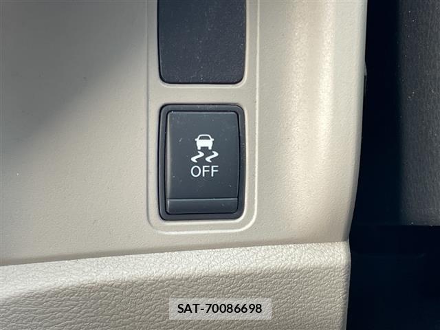 Nissan SERENA 2018 8671612-7