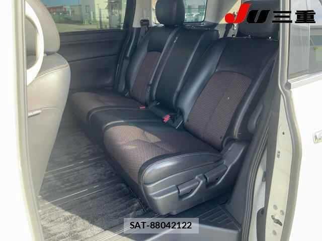 Nissan ELGRAND 2013 8908907-10