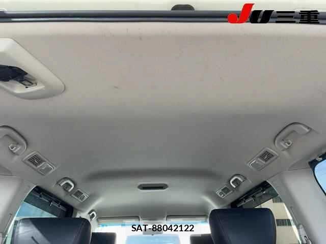 Nissan ELGRAND 2013 8908907-12