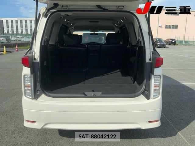Nissan ELGRAND 2013 8908907-7