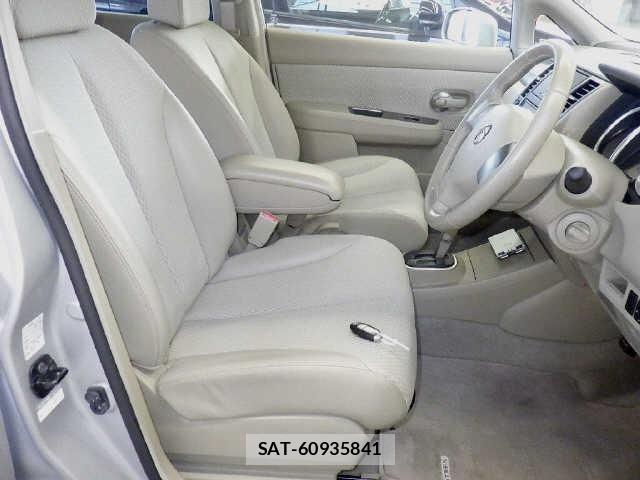 Nissan TIIDA 2009 8919860-7