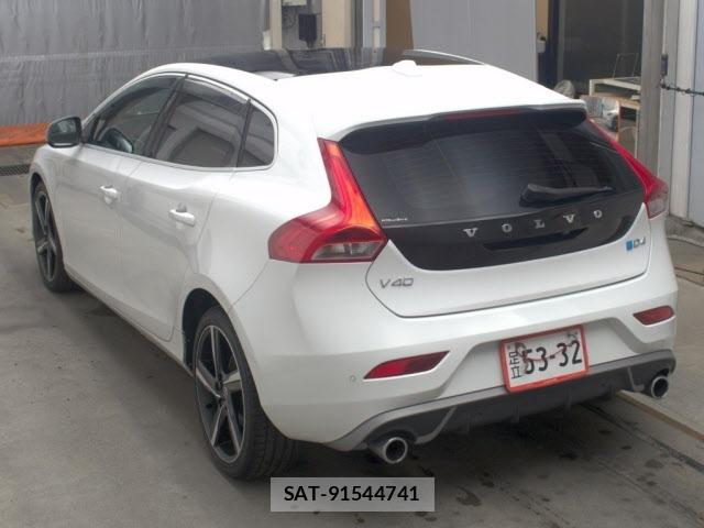 Volvo V40 2015 8862064-1
