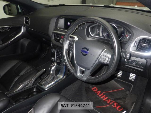 Volvo V40 2015 8862064-3