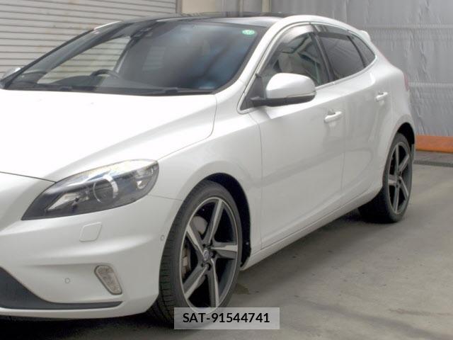 Volvo V40 2015 8862064-4