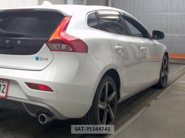 Volvo V40 2015 8862064-5