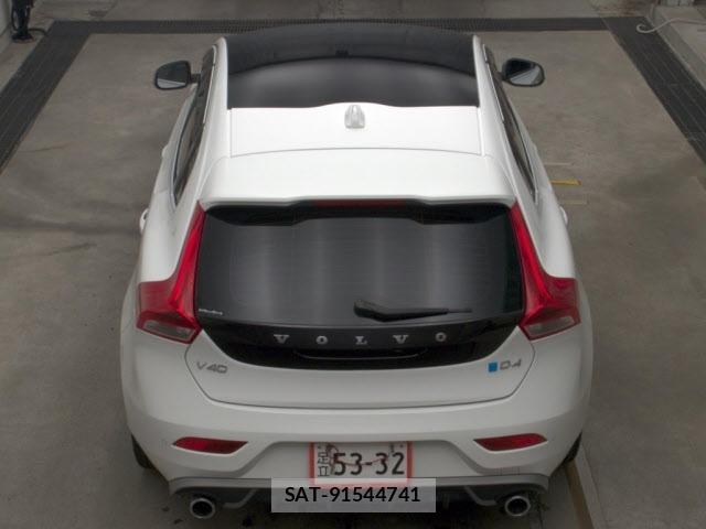Volvo V40 2015 8862064-7