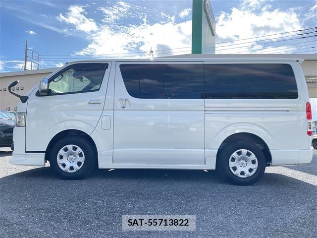 Toyota HIACE VAN 2021 8910515-1