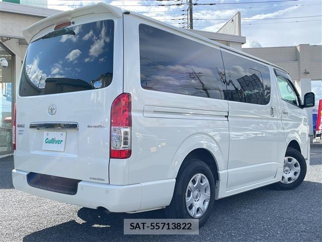 Toyota HIACE VAN 2021 8910515-19