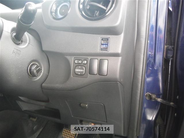 Toyota BB 2007 8910940-1