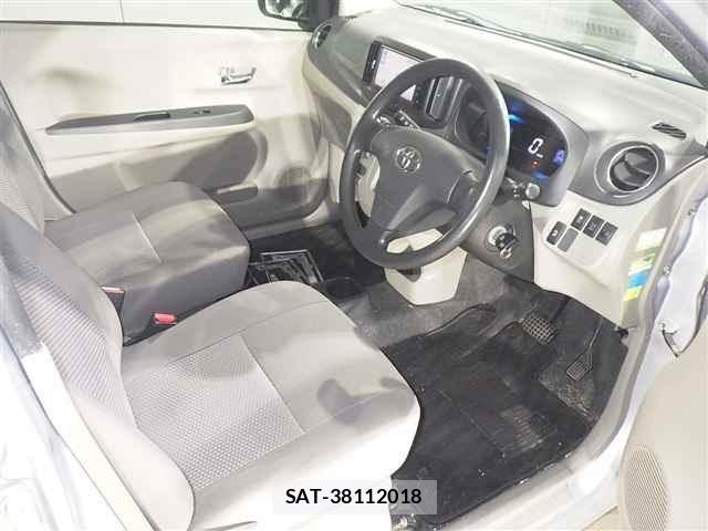 Toyota PIXIS EPOCH 2015 8722615-3