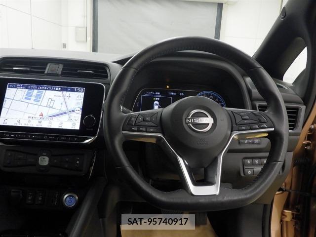 Nissan LEAF 2022 8863258-5